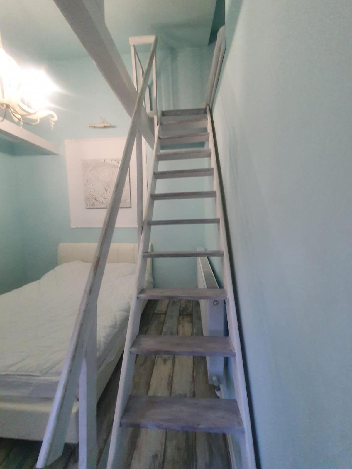 Отель Solaria House Констанца Экстерьер фото