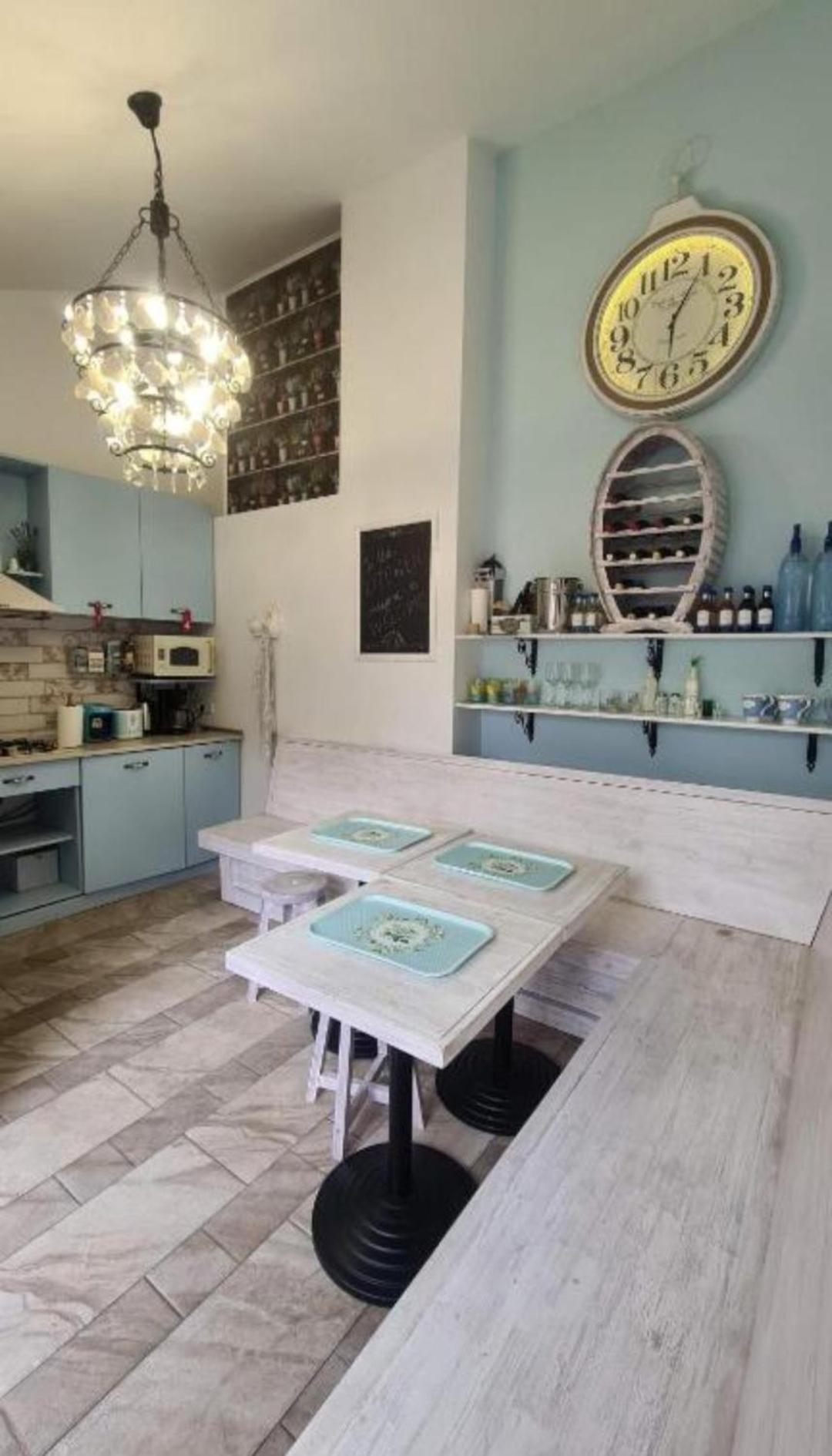 Отель Solaria House Констанца Экстерьер фото