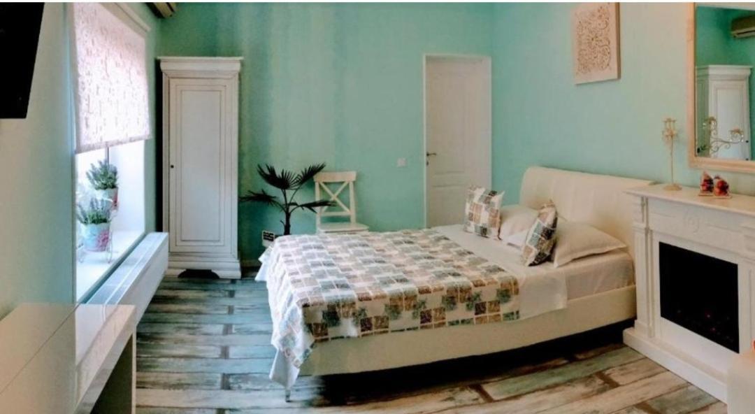 Отель Solaria House Констанца Экстерьер фото